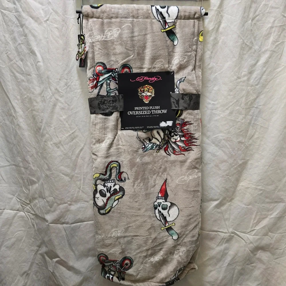 NWT Ed Hardy‎ Printed Plush Oversized Throw Blanket Skulls Motorcycle Tiger